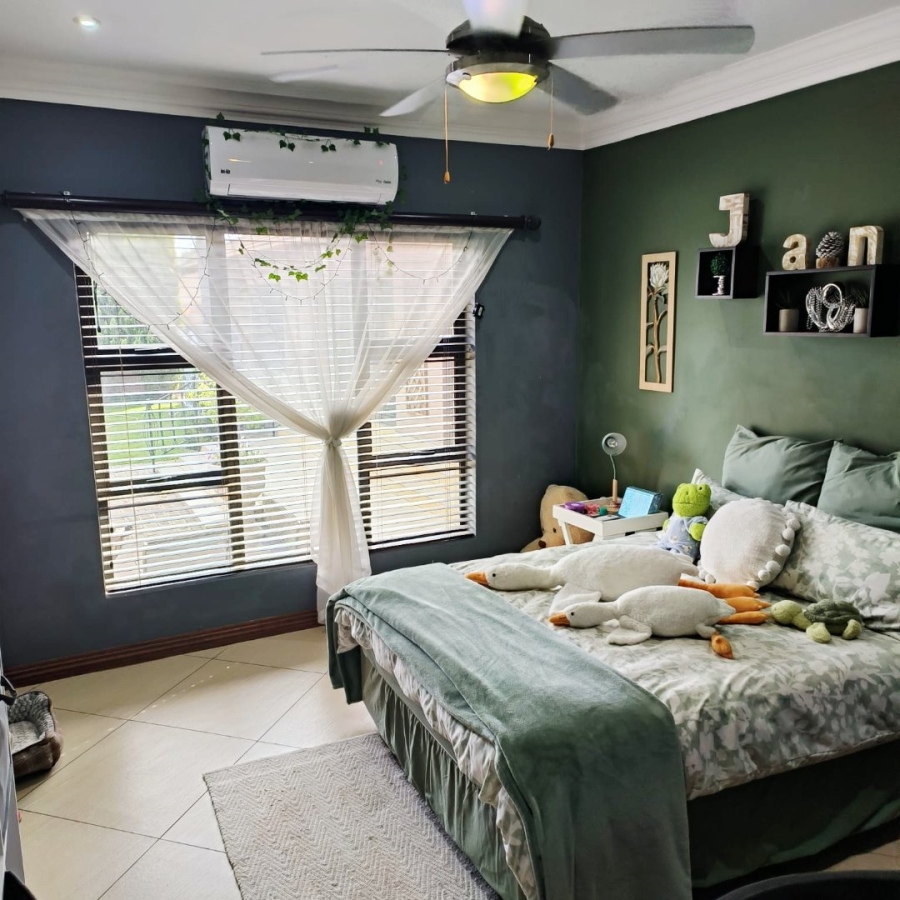 4 Bedroom Property for Sale in Wilkoppies North West